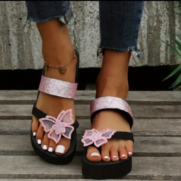 NEW!! Women's Trendy Fashion Pink Butterfly Rhinestone Wedge Sandals!! Gorgeous! - Picture 11 of 12